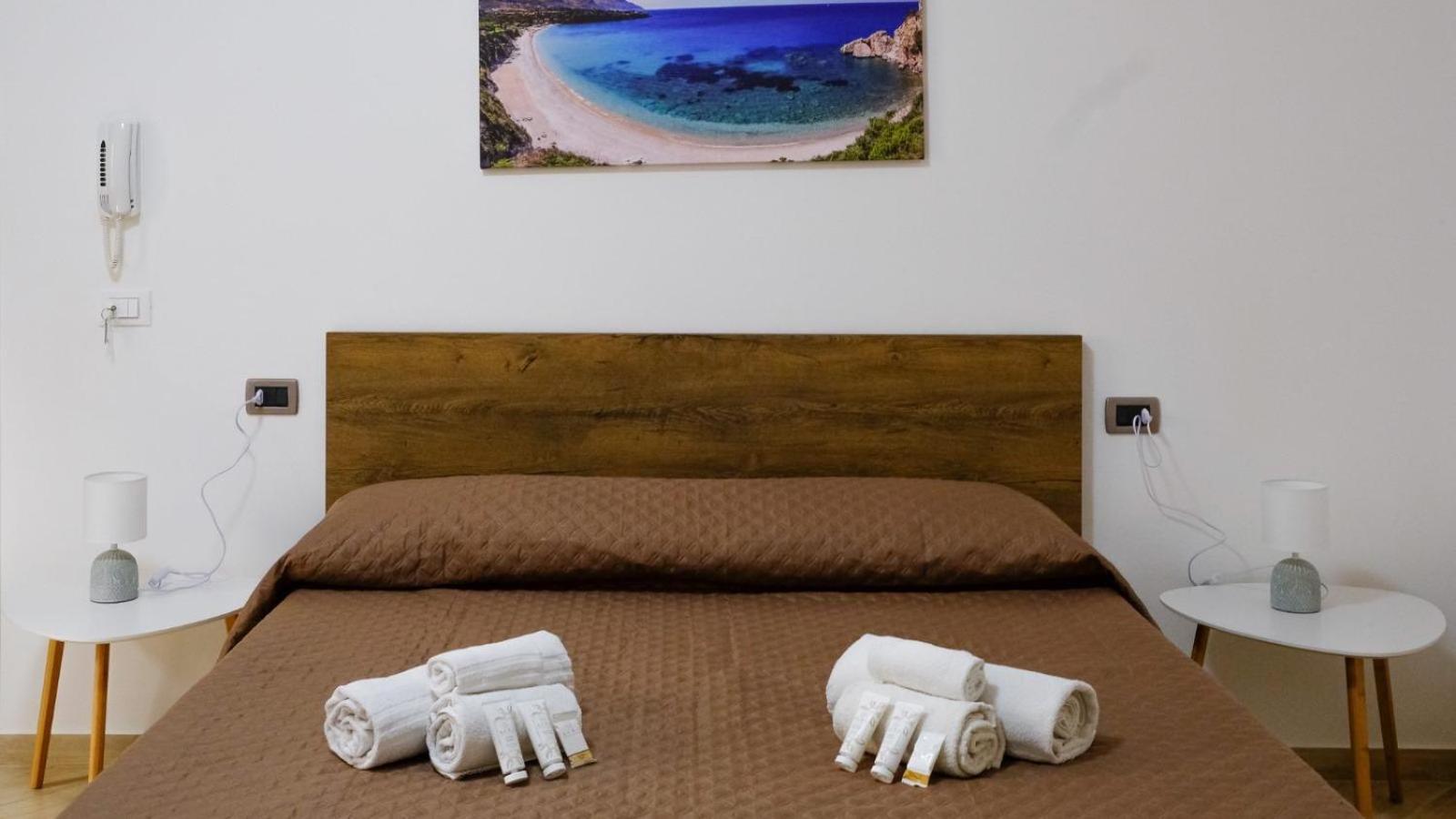 Sofia Rooms 卡斯泰拉马莱 外观 照片
