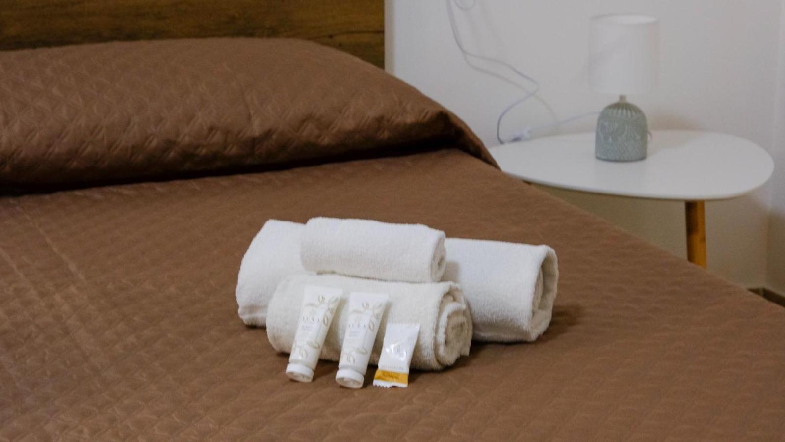 Sofia Rooms 卡斯泰拉马莱 外观 照片